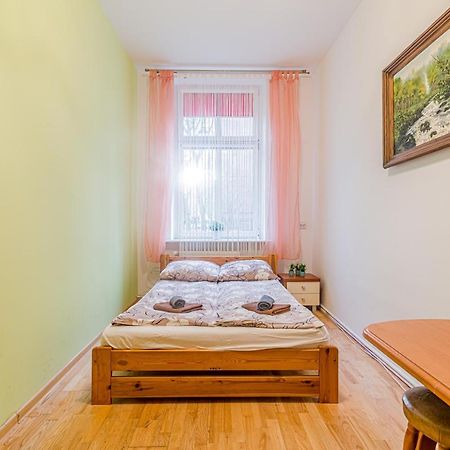 Room Near The Center Гданск Екстериор снимка