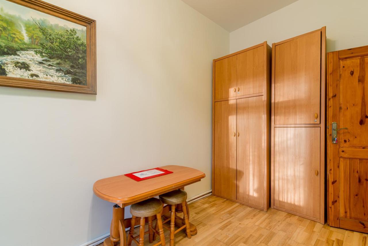 Room Near The Center Гданск Екстериор снимка